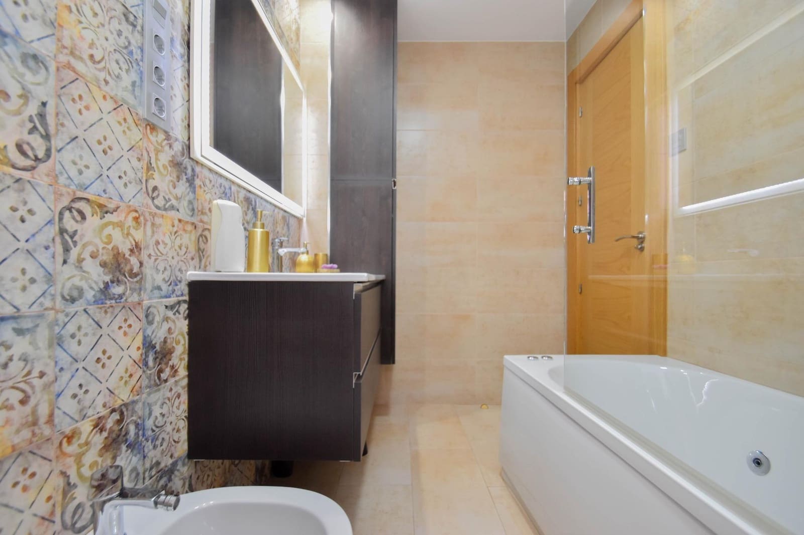 3 soveværelse Lejlighed til salg i Granada by med garage - € 395.000 (Ref: 9755824)