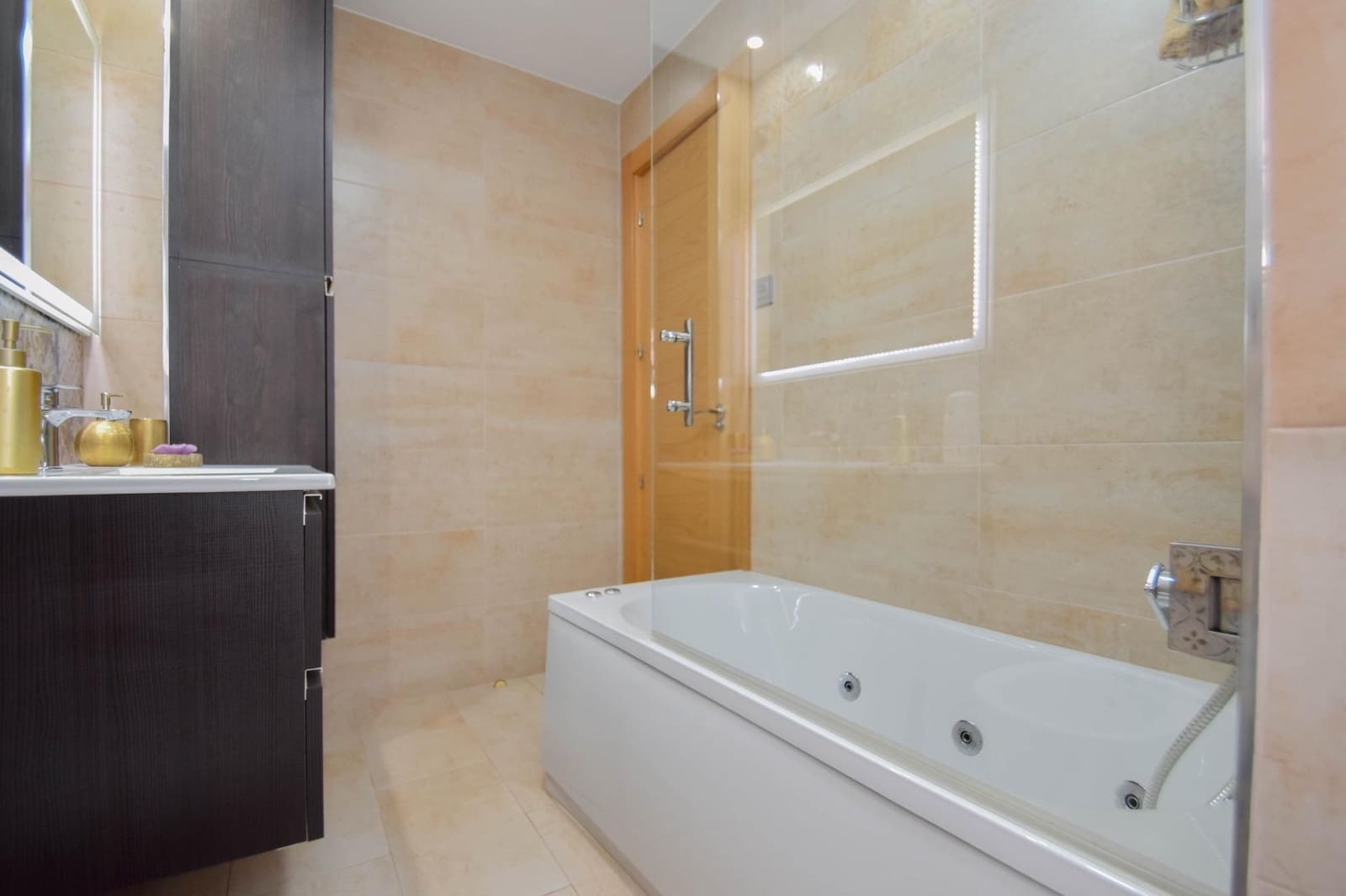 3 soveværelse Lejlighed til salg i Granada by med garage - € 395.000 (Ref: 9755824)