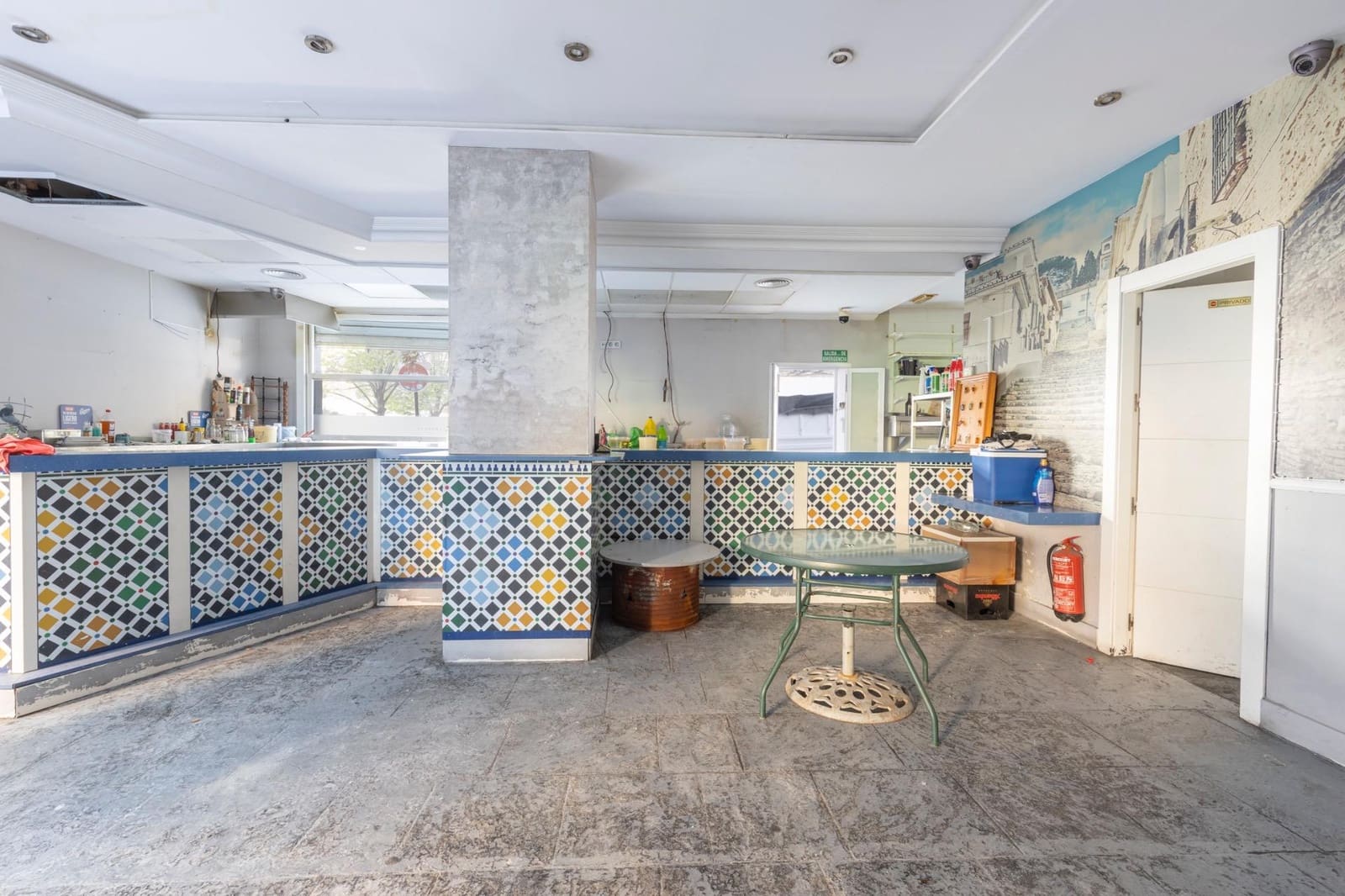 1 bedroom Commercial for sale in Granada city - € 215,000 (Ref: 9759077)