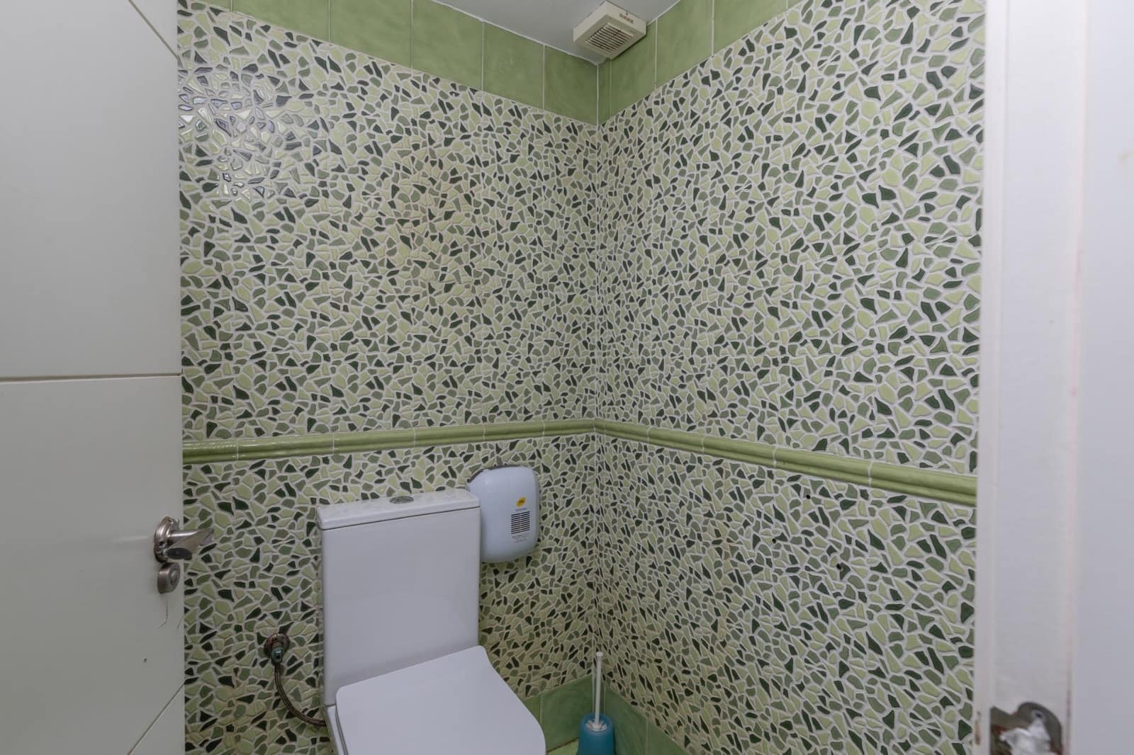 1 bedroom Commercial for sale in Granada city - € 215,000 (Ref: 9759077)