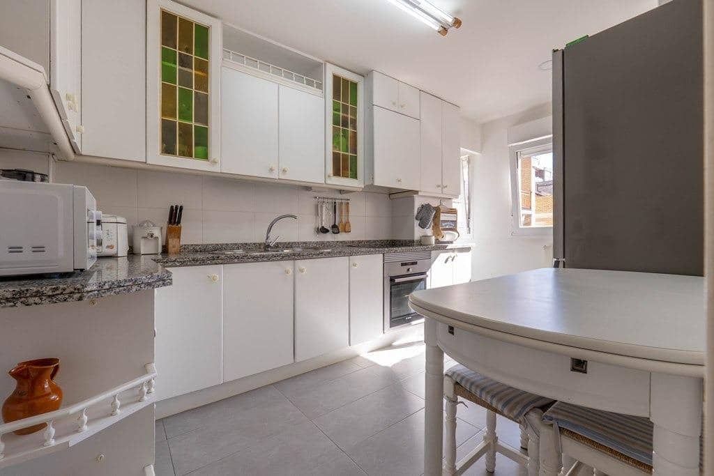 4 slaapkamer Penthouse te koop in Granada stad - € 419.000 (Ref: 9759078)