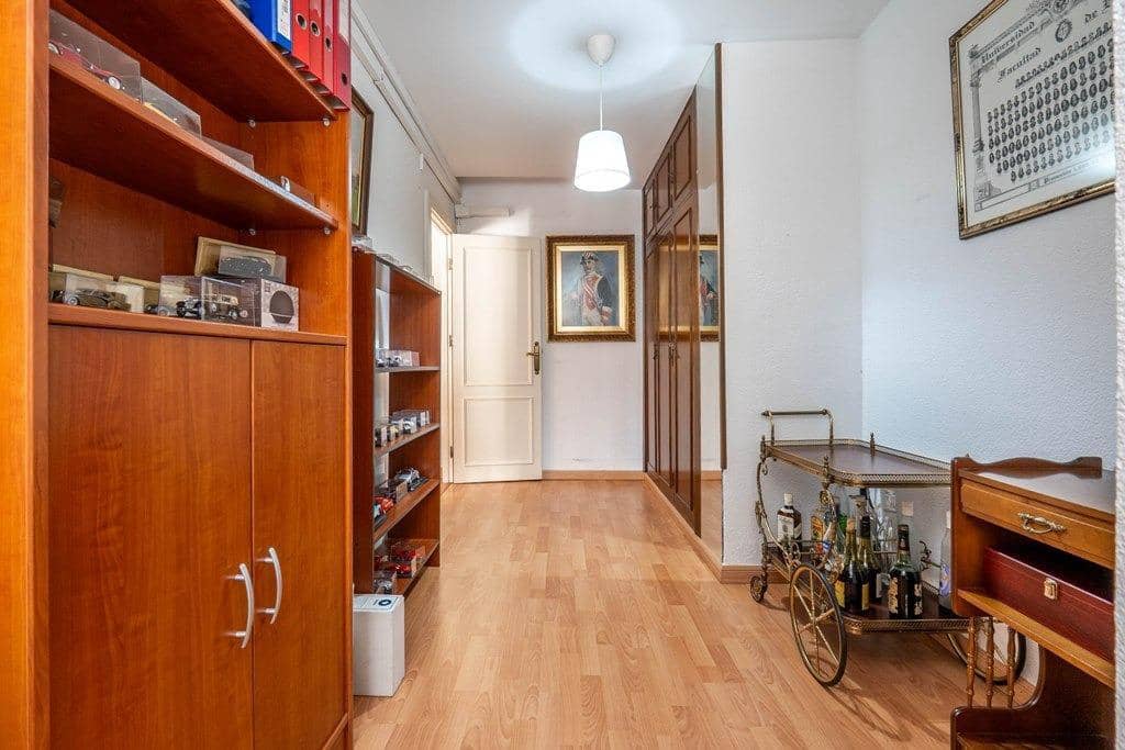 4 slaapkamer Penthouse te koop in Granada stad - € 419.000 (Ref: 9759078)