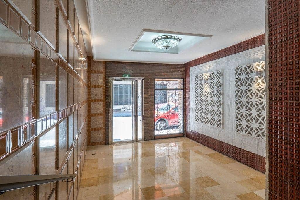 4 slaapkamer Penthouse te koop in Granada stad - € 419.000 (Ref: 9759078)