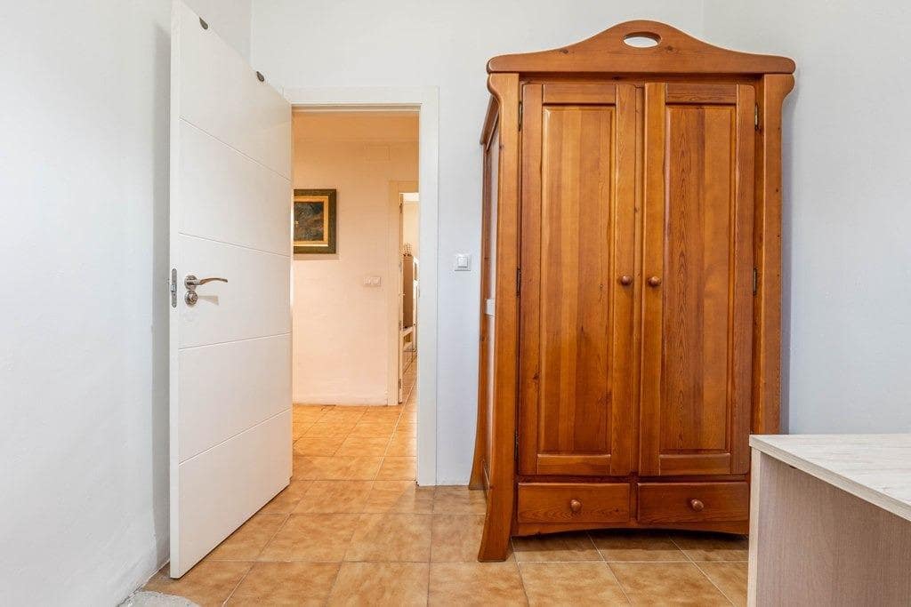 4 soverom Leilighet til salgs i Granada by - € 255 000 (Ref: 9759079)