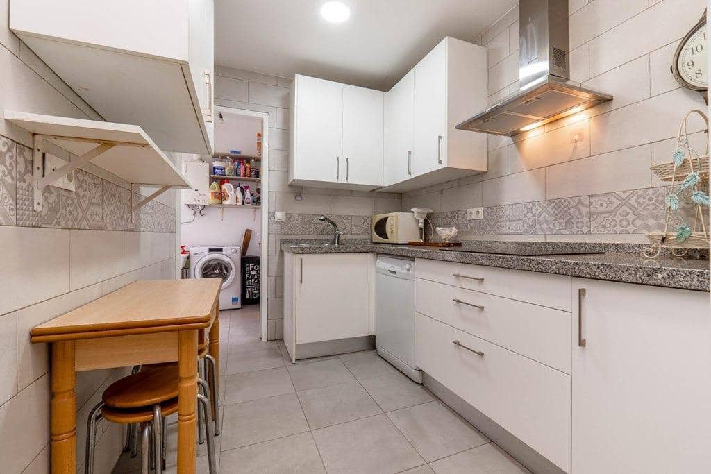 4 soverom Leilighet til salgs i Granada by - € 255 000 (Ref: 9759079)