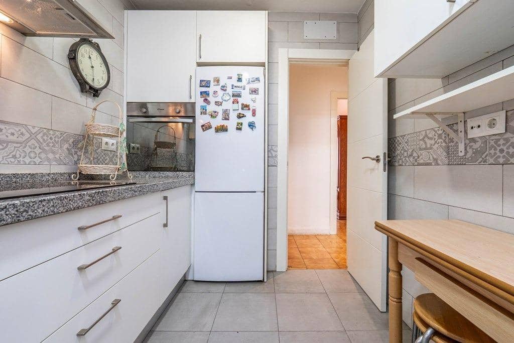 4 soverom Leilighet til salgs i Granada by - € 255 000 (Ref: 9759079)