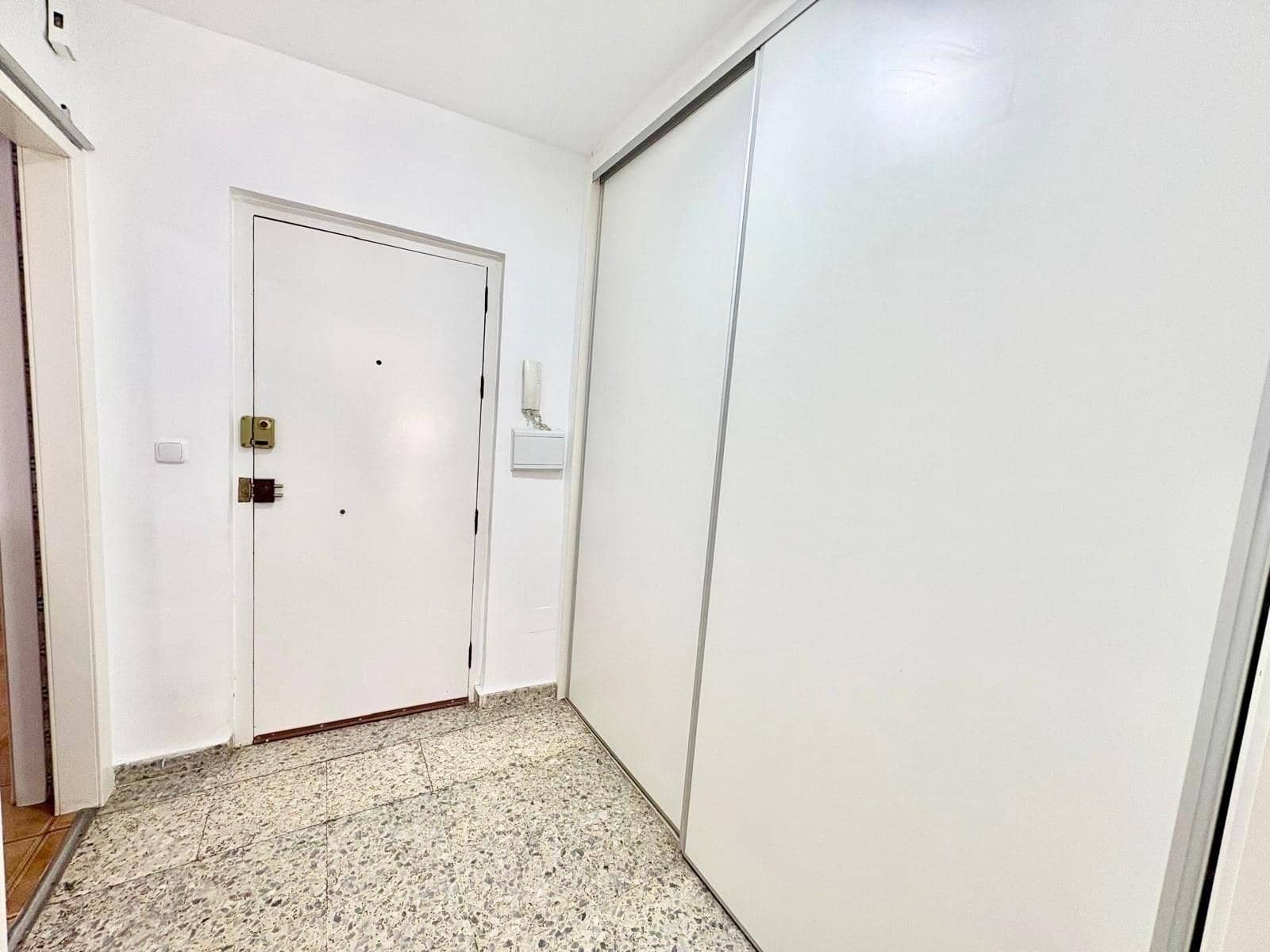 3 makuuhuone Huoneisto myytävänä paikassa Salobrena - 175 000 € (Ref: 9778277)