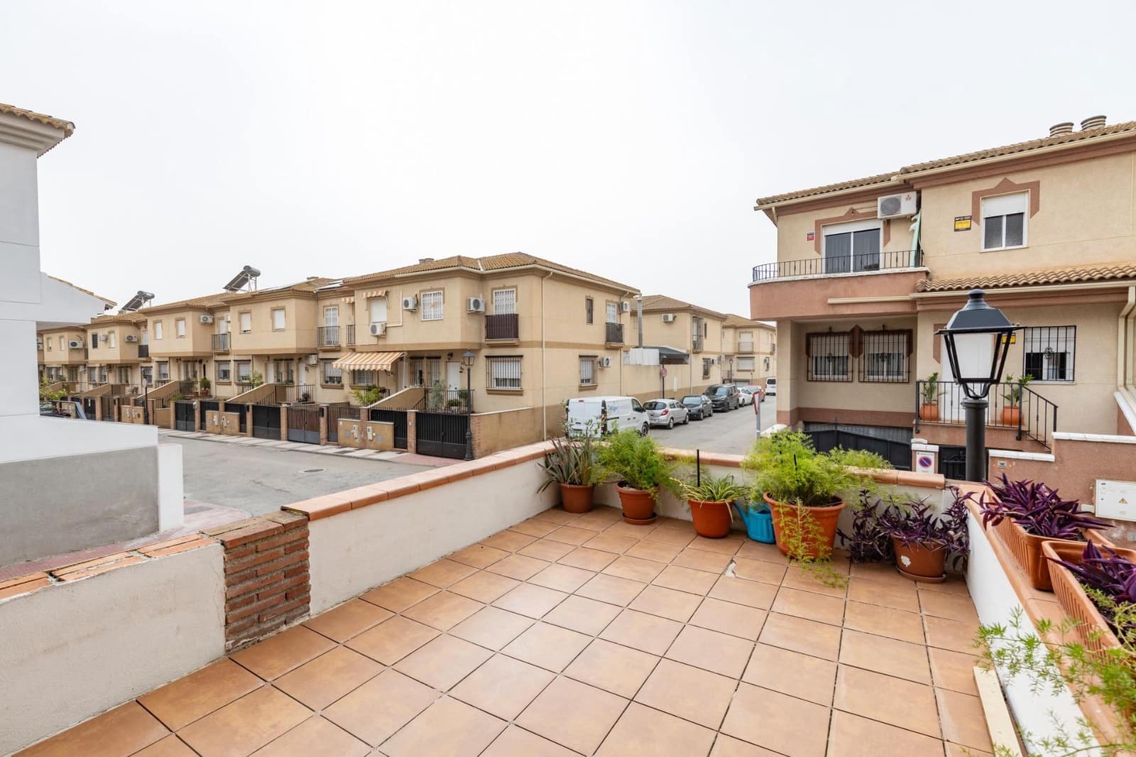 4 bedroom Semi-detached Villa for sale in Atarfe with garage - € 299,000 (Ref: 9778279)