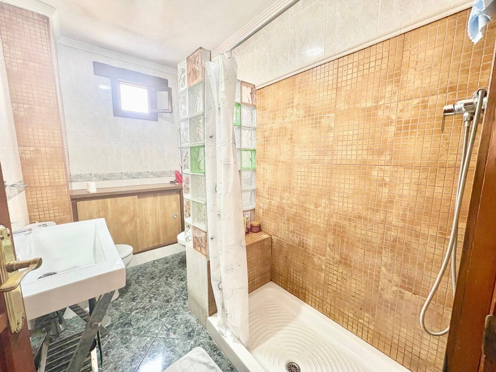 3 soveværelse Lejlighed til salg i Salobrena med garage - € 172.000 (Ref: 9780698)