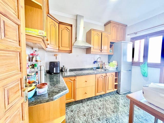 3 soveværelse Lejlighed til salg i Salobreña med garage - € 172.000 (Ref: 9780698)