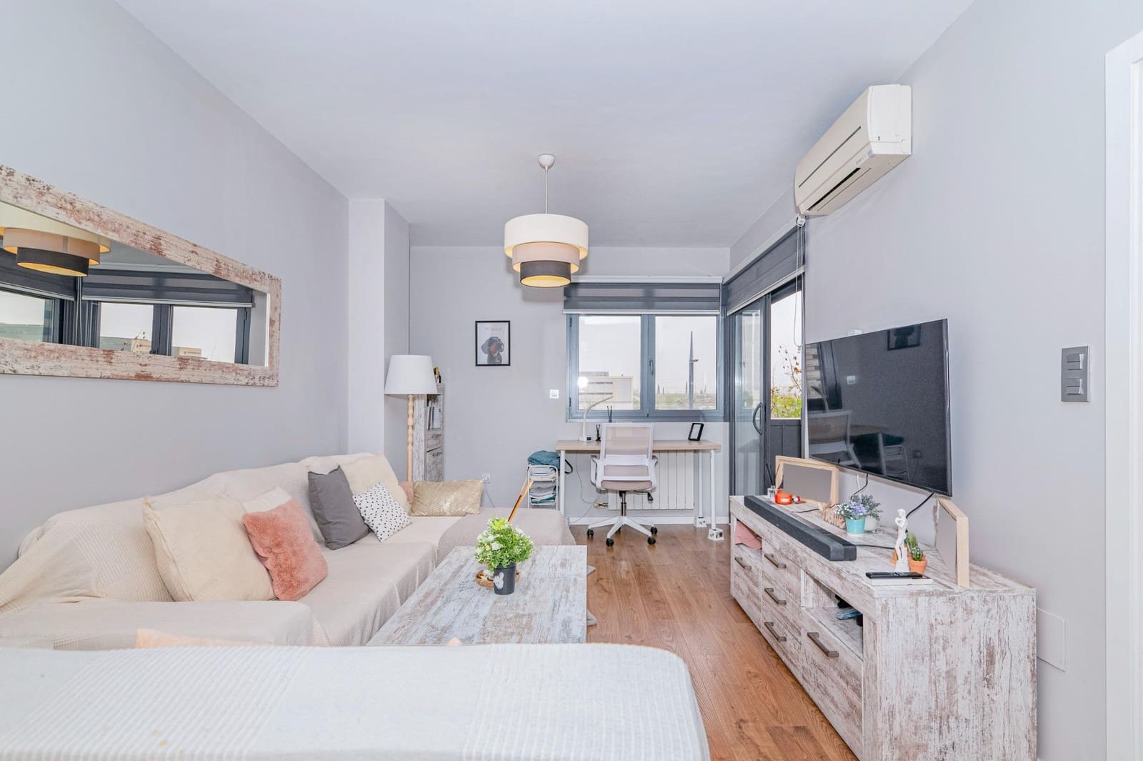 1 Zimmer Wohnung zu verkaufen in Granada Stadt mit Pool Garage - 265.000 € (Ref: 9788508)