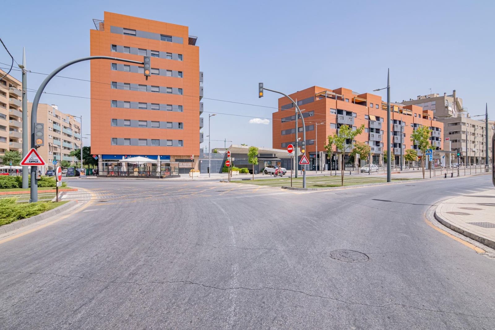 1 Zimmer Wohnung zu verkaufen in Granada Stadt mit Pool Garage - 265.000 € (Ref: 9788508)