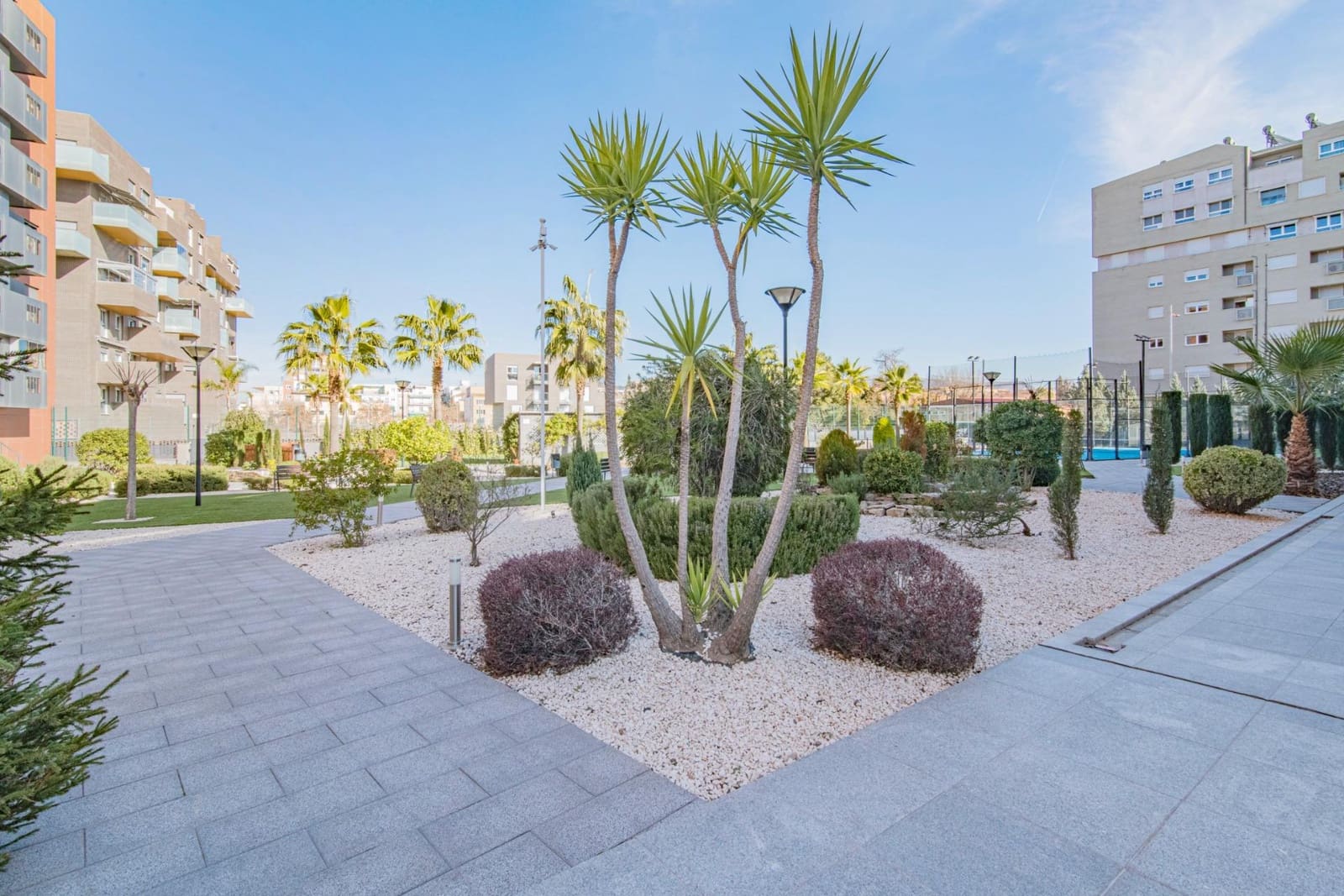 1 Zimmer Wohnung zu verkaufen in Granada Stadt mit Pool Garage - 265.000 € (Ref: 9788508)