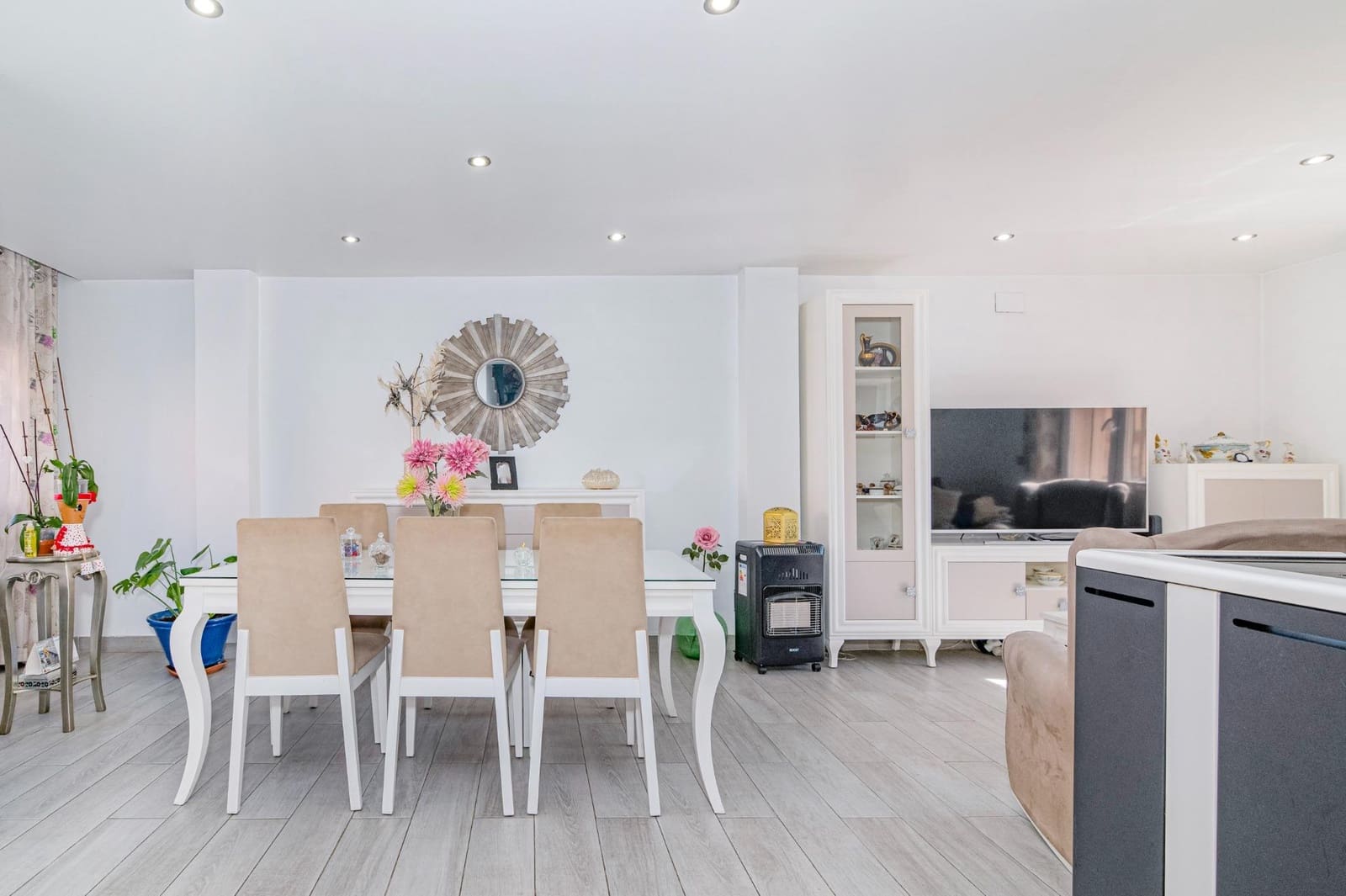 3 soveværelse Villa til salg i Cijuela med swimmingpool garage - € 188.500 (Ref: 9788510)