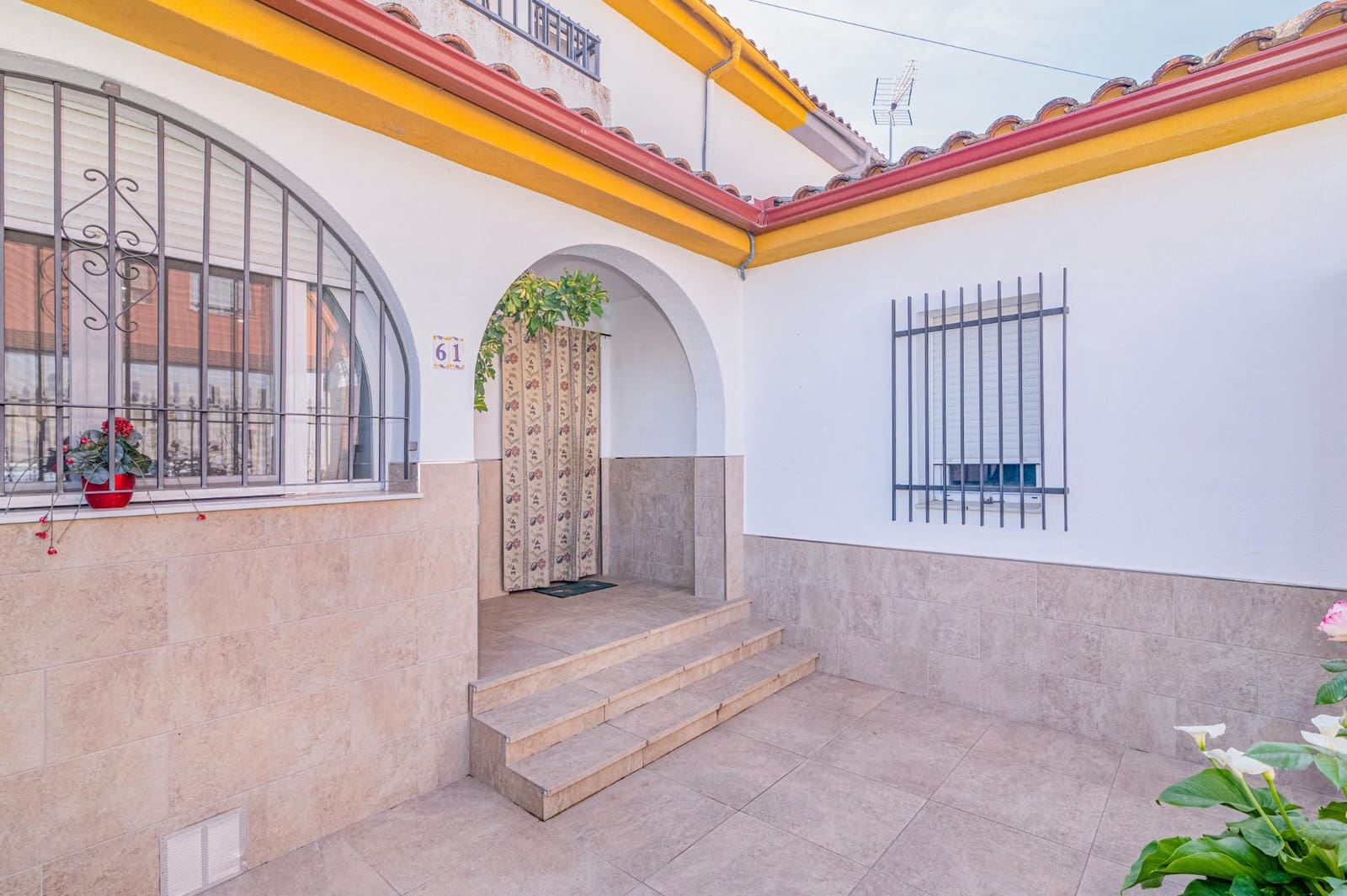 3 soveværelse Villa til salg i Cijuela med swimmingpool garage - € 188.500 (Ref: 9788510)