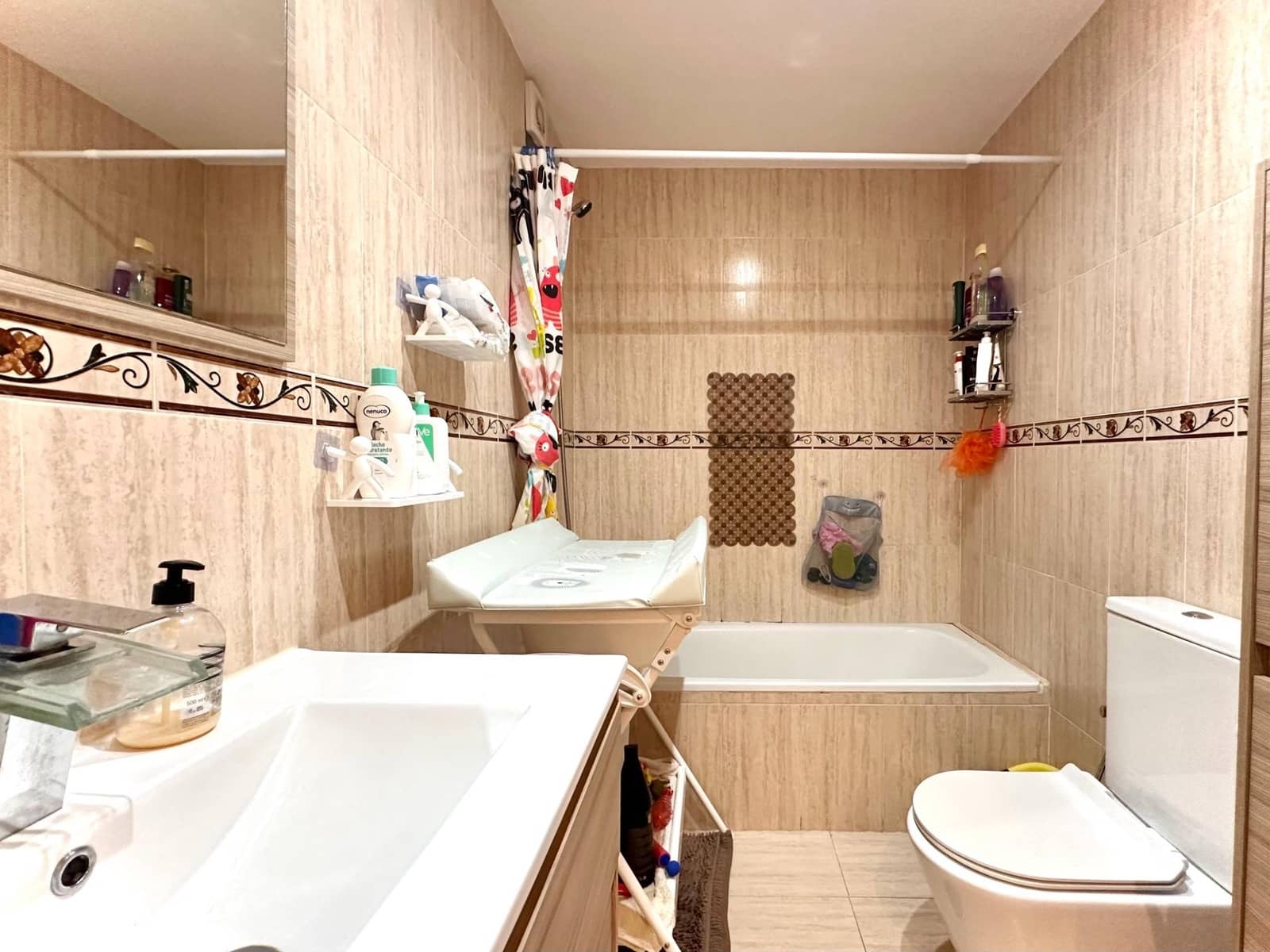 2 bedroom Flat for sale in Las Gabias with pool garage - € 175,000 (Ref: 9794765)