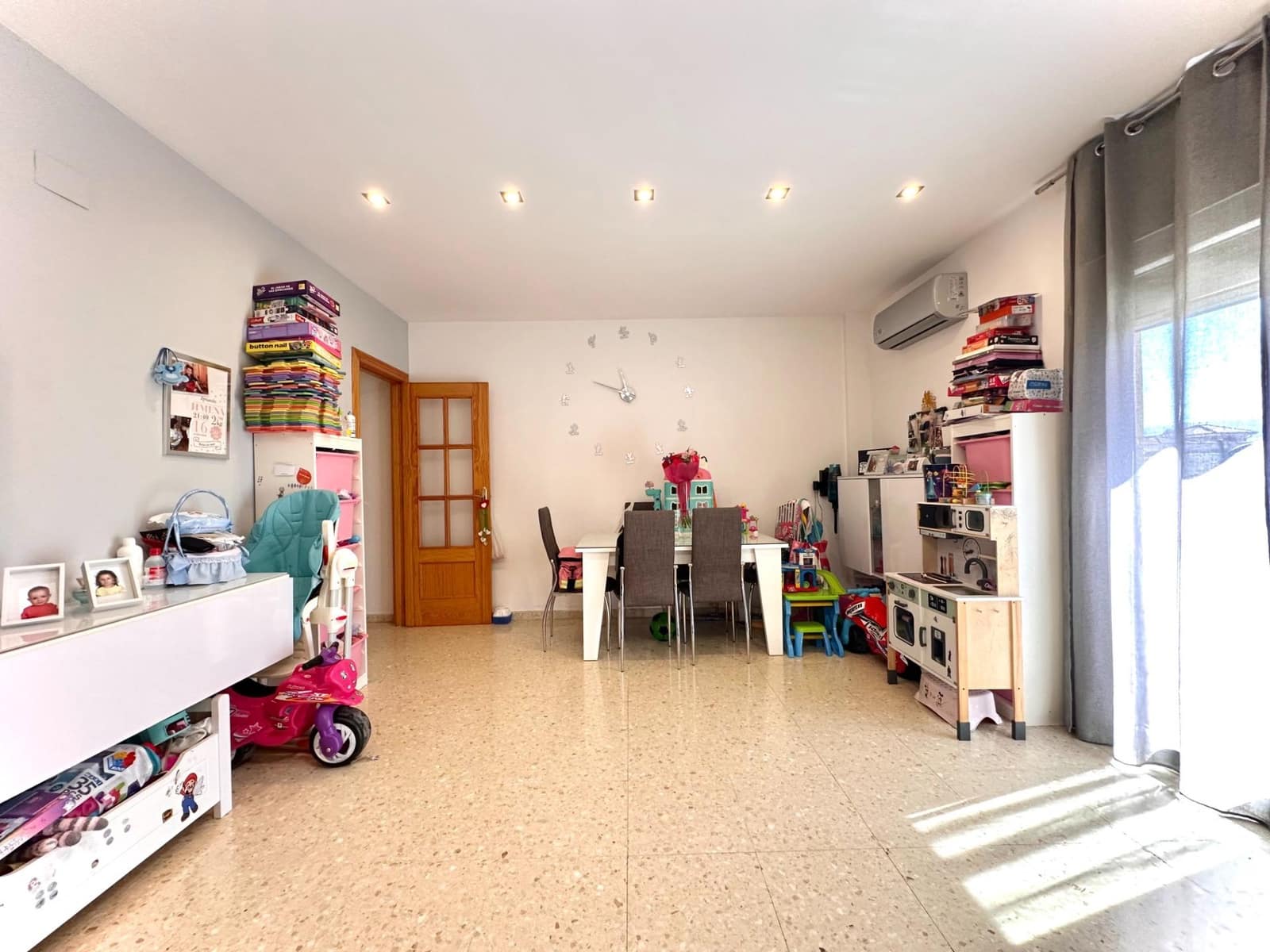 2 bedroom Flat for sale in Las Gabias with pool garage - € 175,000 (Ref: 9794765)