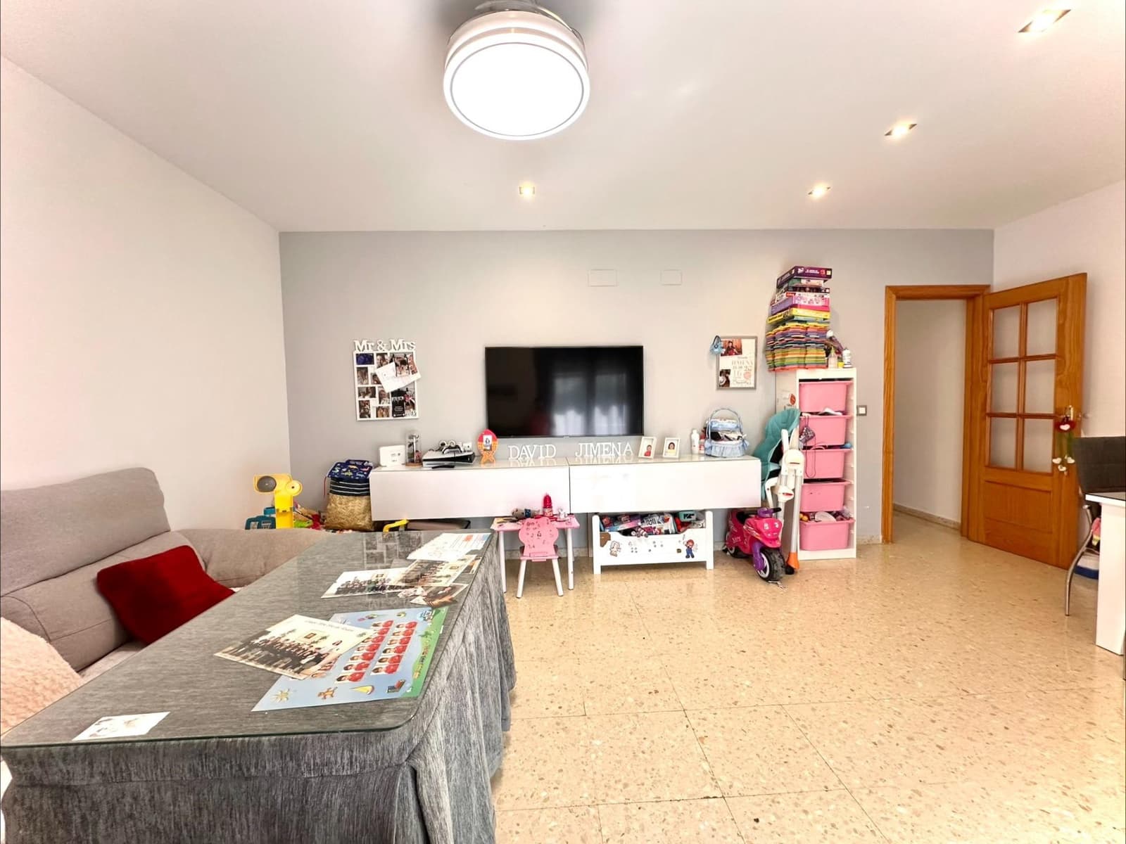 2 bedroom Flat for sale in Las Gabias with pool garage - € 175,000 (Ref: 9794765)