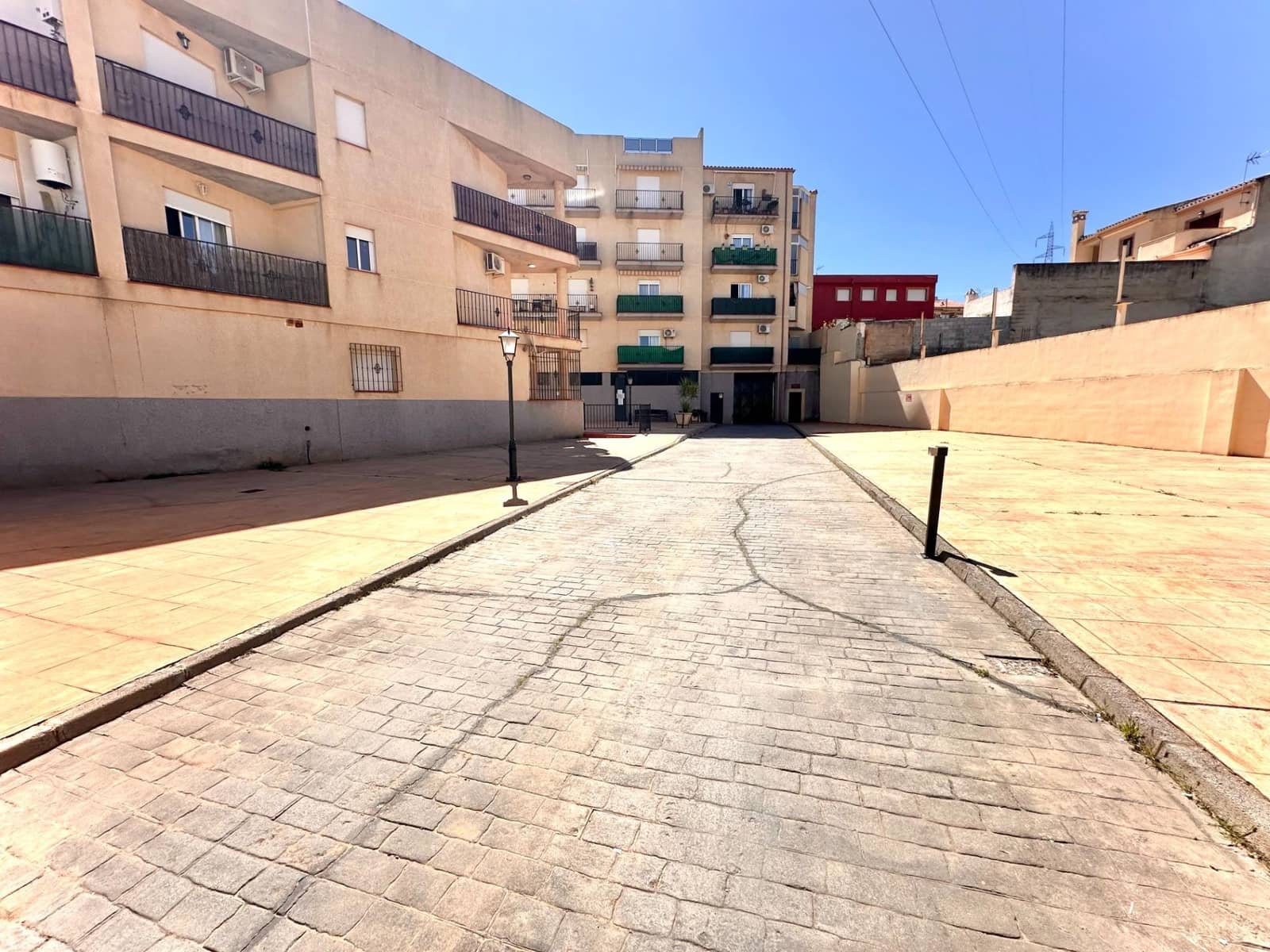 2 bedroom Flat for sale in Las Gabias with pool garage - € 175,000 (Ref: 9794765)