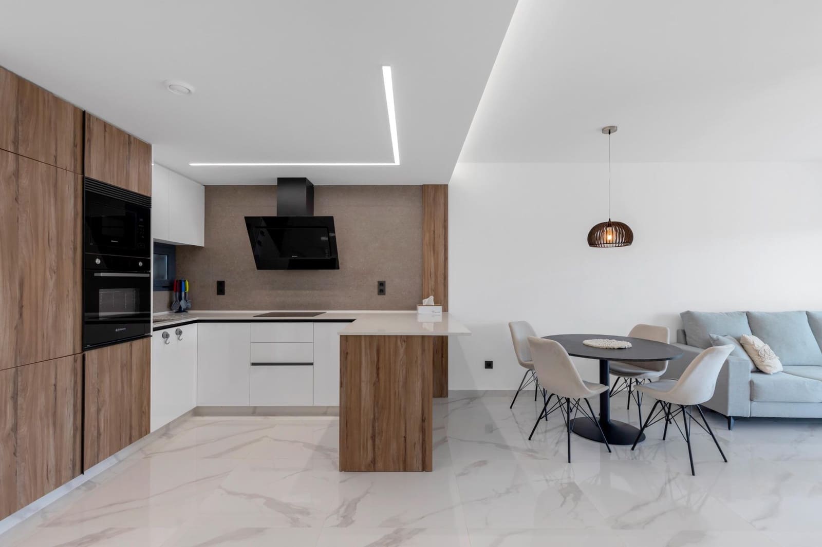 Apartamento de 2 habitaciones en El Raso en venta con piscina - 255.000 € (Ref: 9799699)