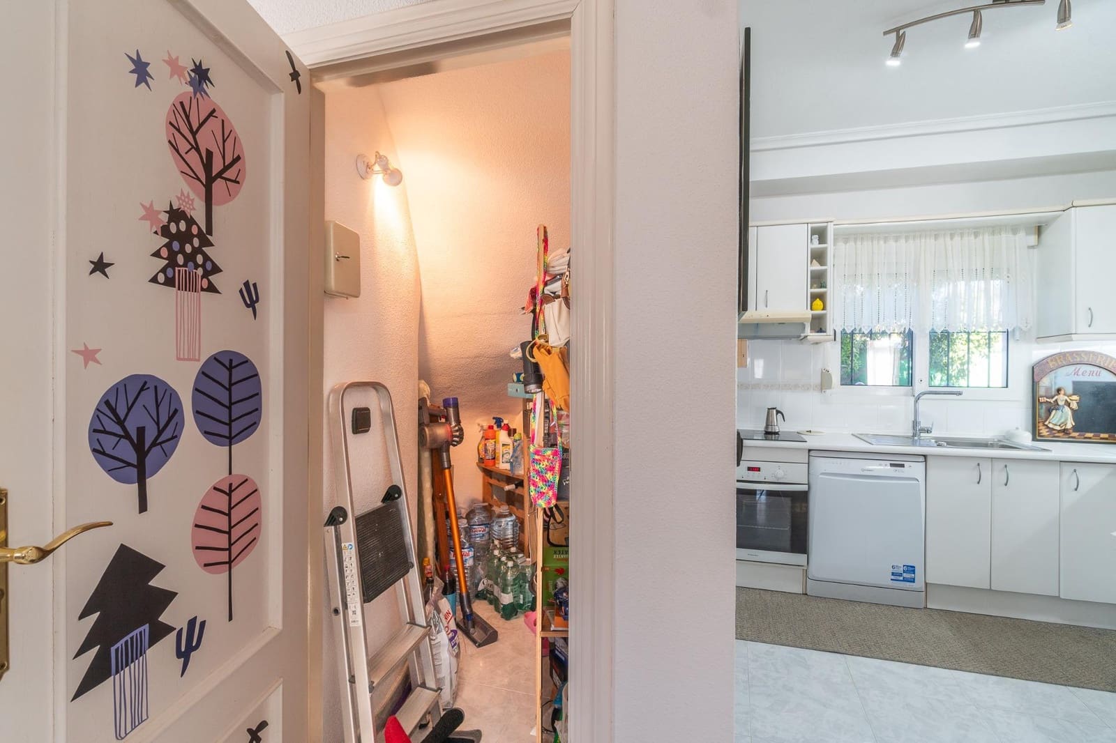 Chalet de 3 habitaciones en La Zenia en venta con piscina garaje - 640.000 € (Ref: 9799758)