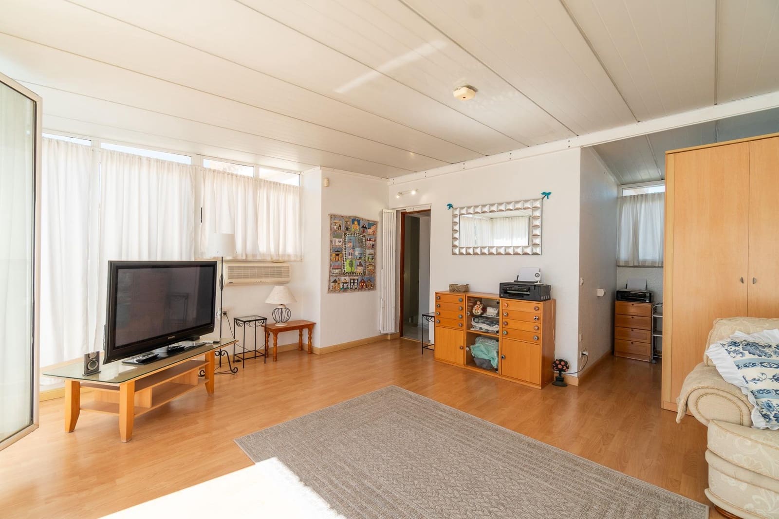 Chalet de 3 habitaciones en La Zenia en venta con piscina garaje - 640.000 € (Ref: 9799758)