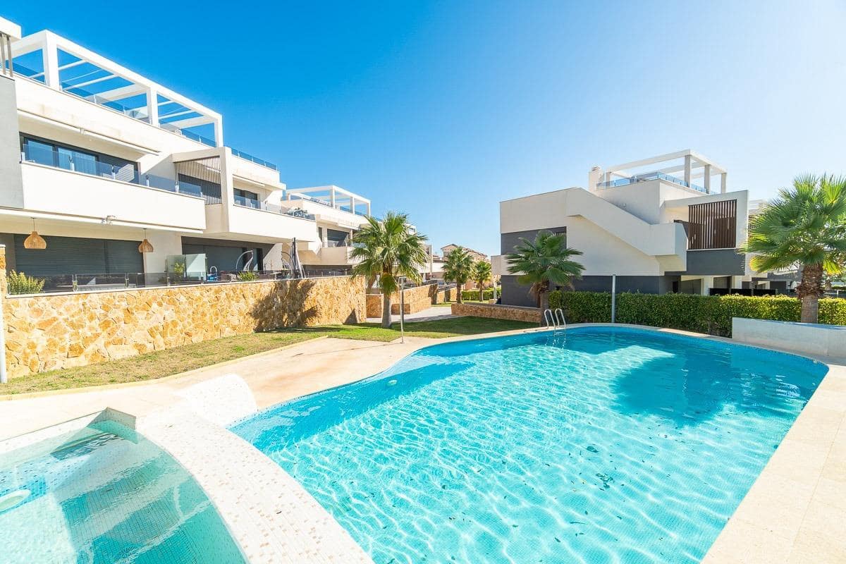 2 soveværelse Lejlighed til salg i Orihuela Costa med swimmingpool garage - € 325.000 (Ref: 9799786)