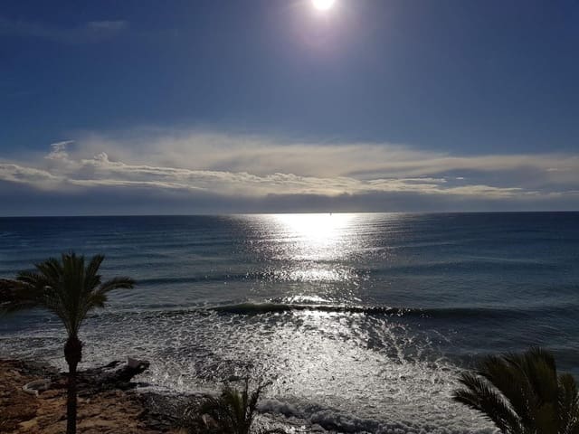 4 makuuhuone Huoneisto myytävänä paikassa Las Piscinas Naturales, Torrevieja - 474 900 € (Ref: 9799805)