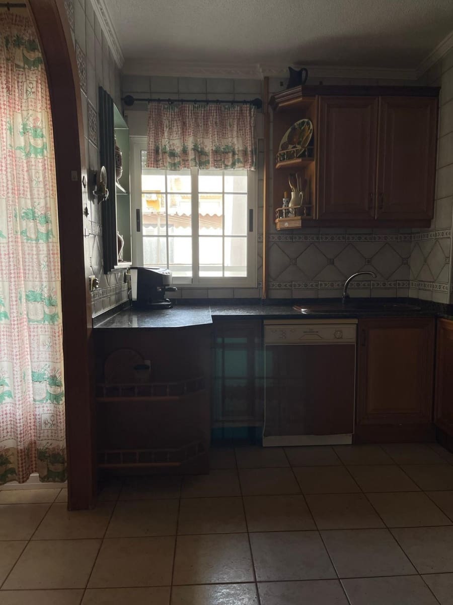4 slaapkamer Appartement te koop in Torrevieja - € 474.900 (Ref: 9799805)