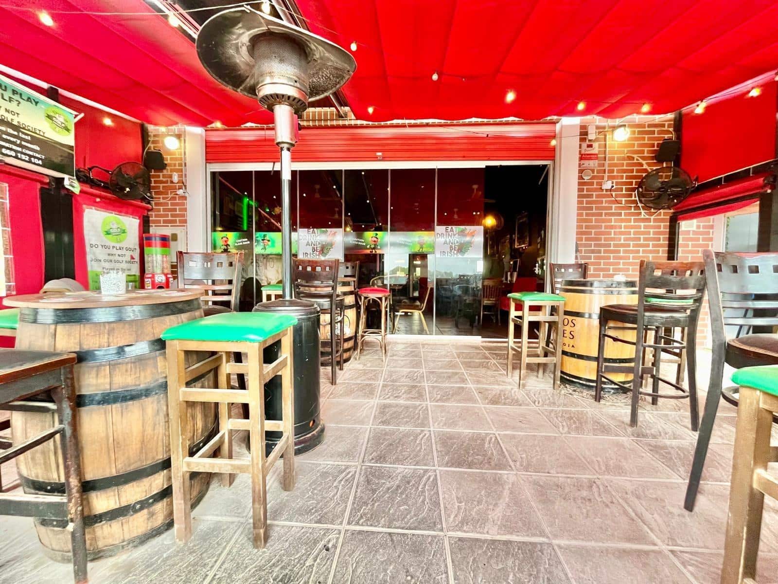 Comercial para arrendar em Orihuela Costa - 815 € (Ref: 9799825)