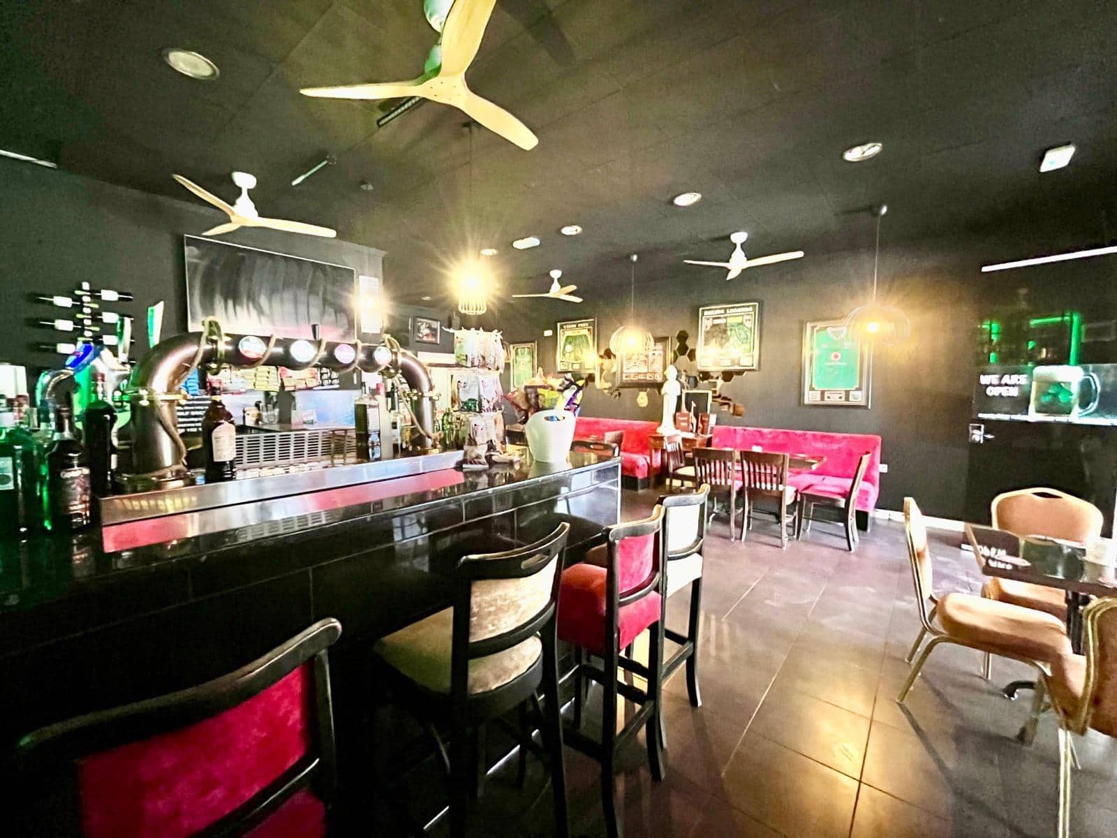 Comercial para arrendar em Orihuela Costa - 815 € (Ref: 9799825)