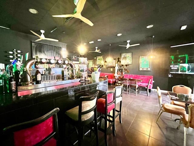 Local Comercial en Lomas de Cabo Roig - Los Dolses, Orihuela en alquiler - 815 € (Ref: 9799825)