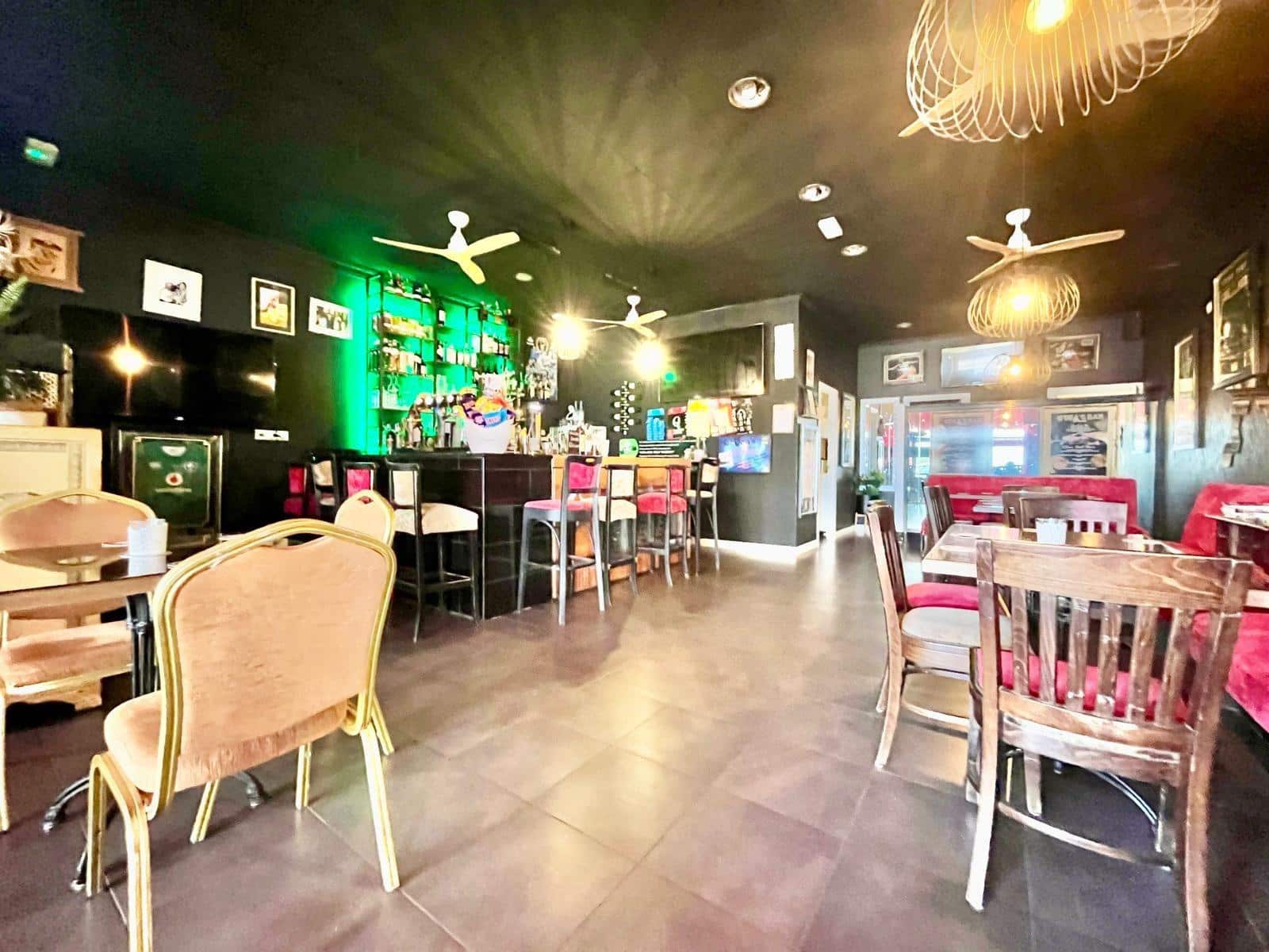 Comercial para arrendar em Orihuela Costa - 815 € (Ref: 9799825)