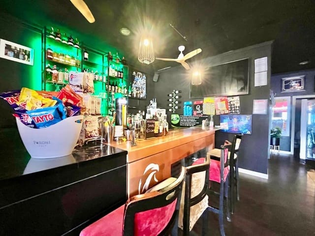 Local Comercial en Lomas de Cabo Roig - Los Dolses, Orihuela en alquiler - 815 € (Ref: 9799825)