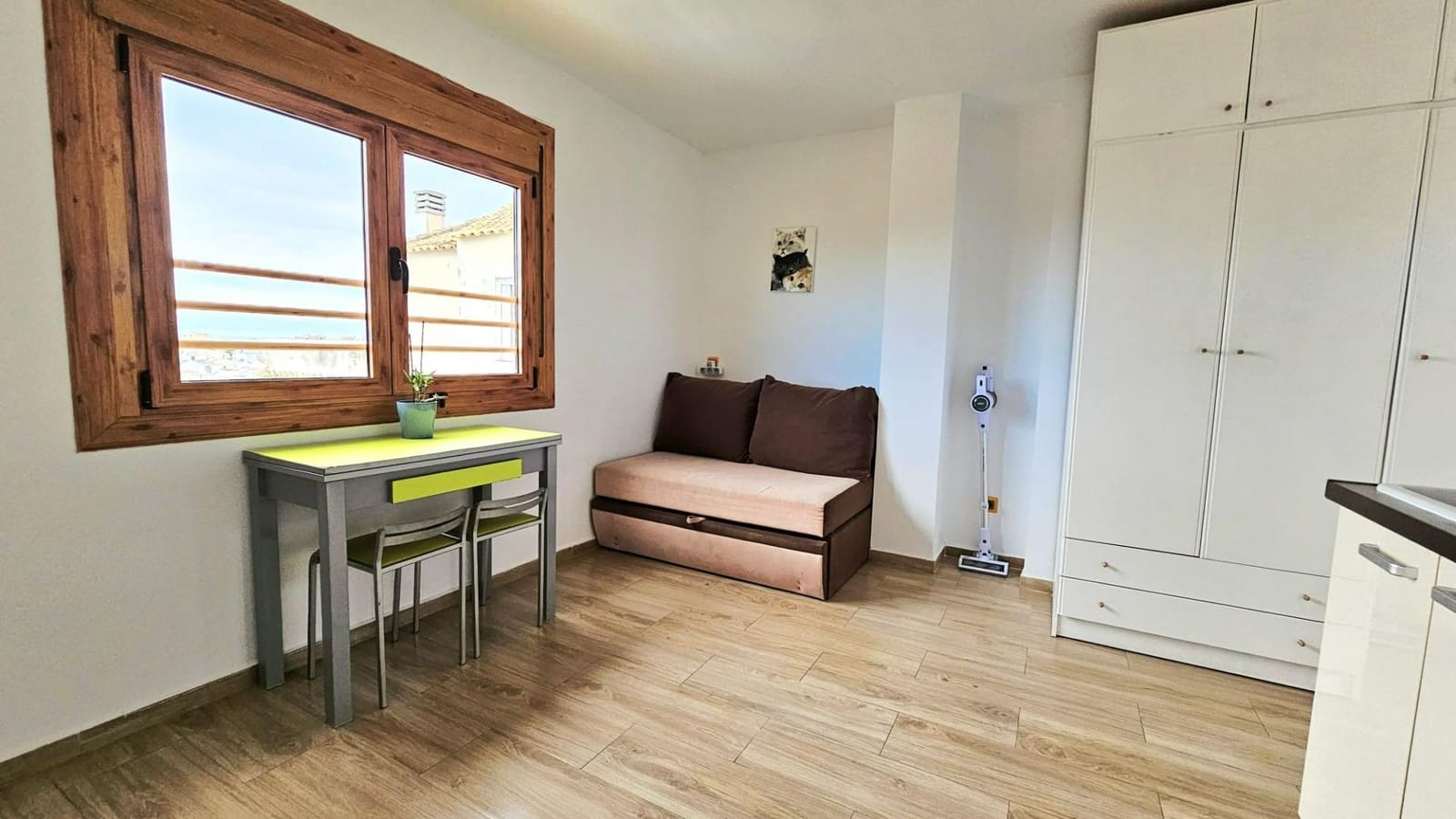 Piso de 1 habitación en Torrevieja en venta con piscina - 117.260 € (Ref: 9799872)