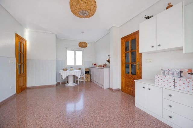 Apartamento de 2 habitaciones en Centro, Torrevieja en venta - 149.990 € (Ref: 9804408)
