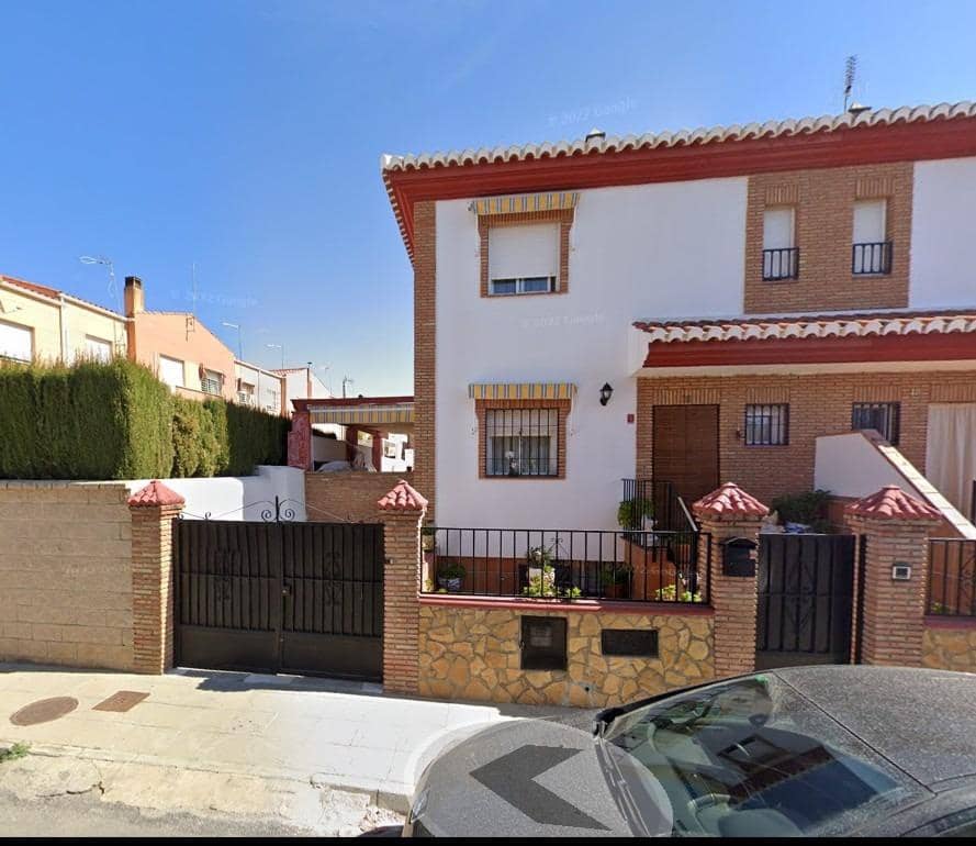 Pareado de 3 habitaciones en Gójar en venta con piscina garaje - 289.900 € (Ref: 9804416)