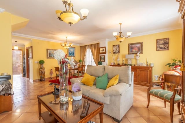 Pareado de 3 habitaciones en Gójar en venta con piscina garaje - 289.900 € (Ref: 9804416)