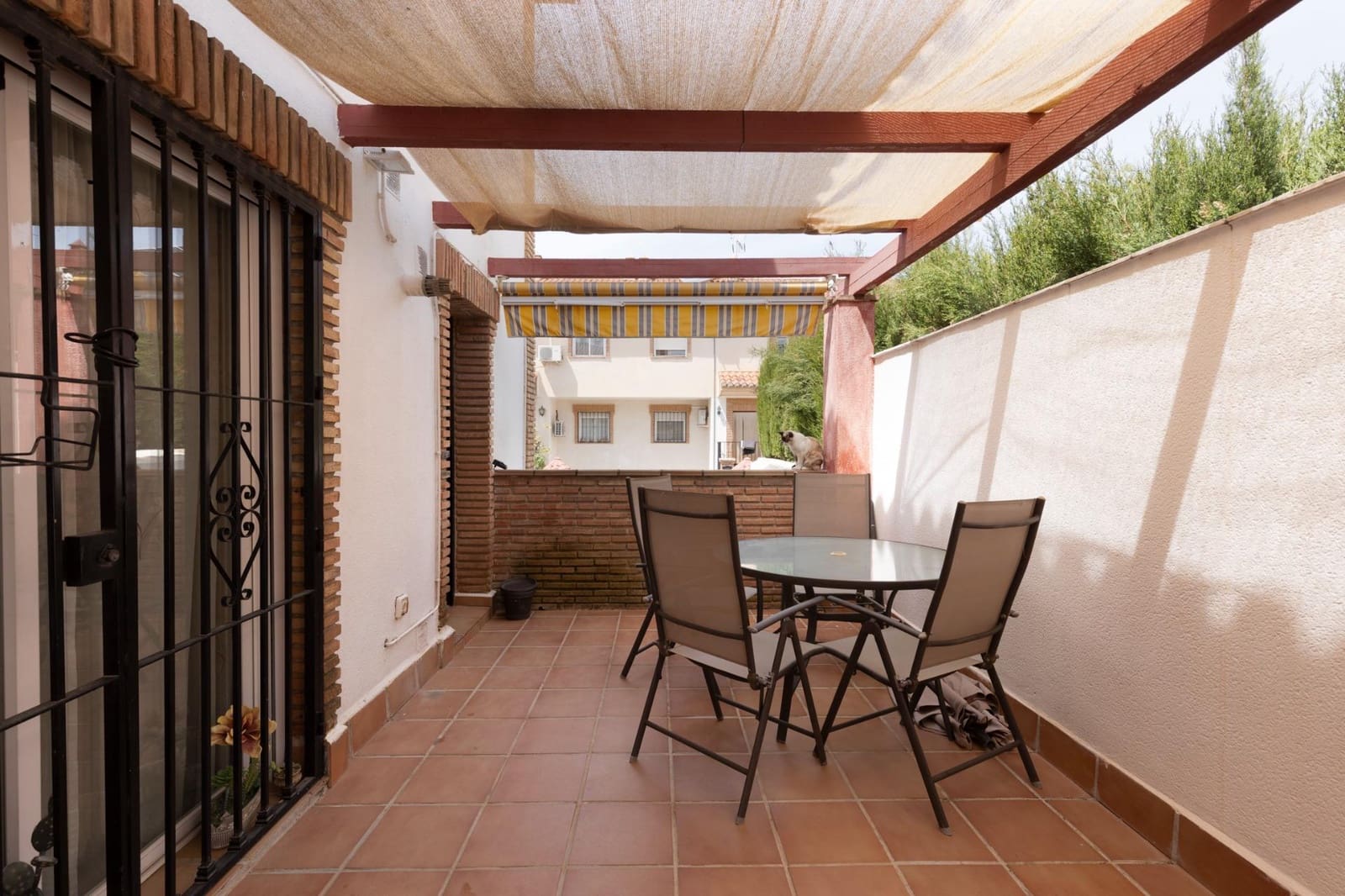 Pareado de 3 habitaciones en Gójar en venta con piscina garaje - 289.900 € (Ref: 9804416)