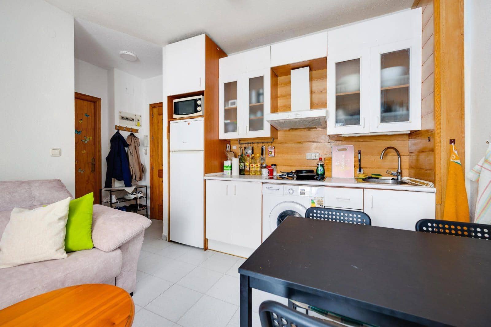 1 slaapkamer Appartement te koop in Torrevieja - € 114.969 (Ref: 9804417)