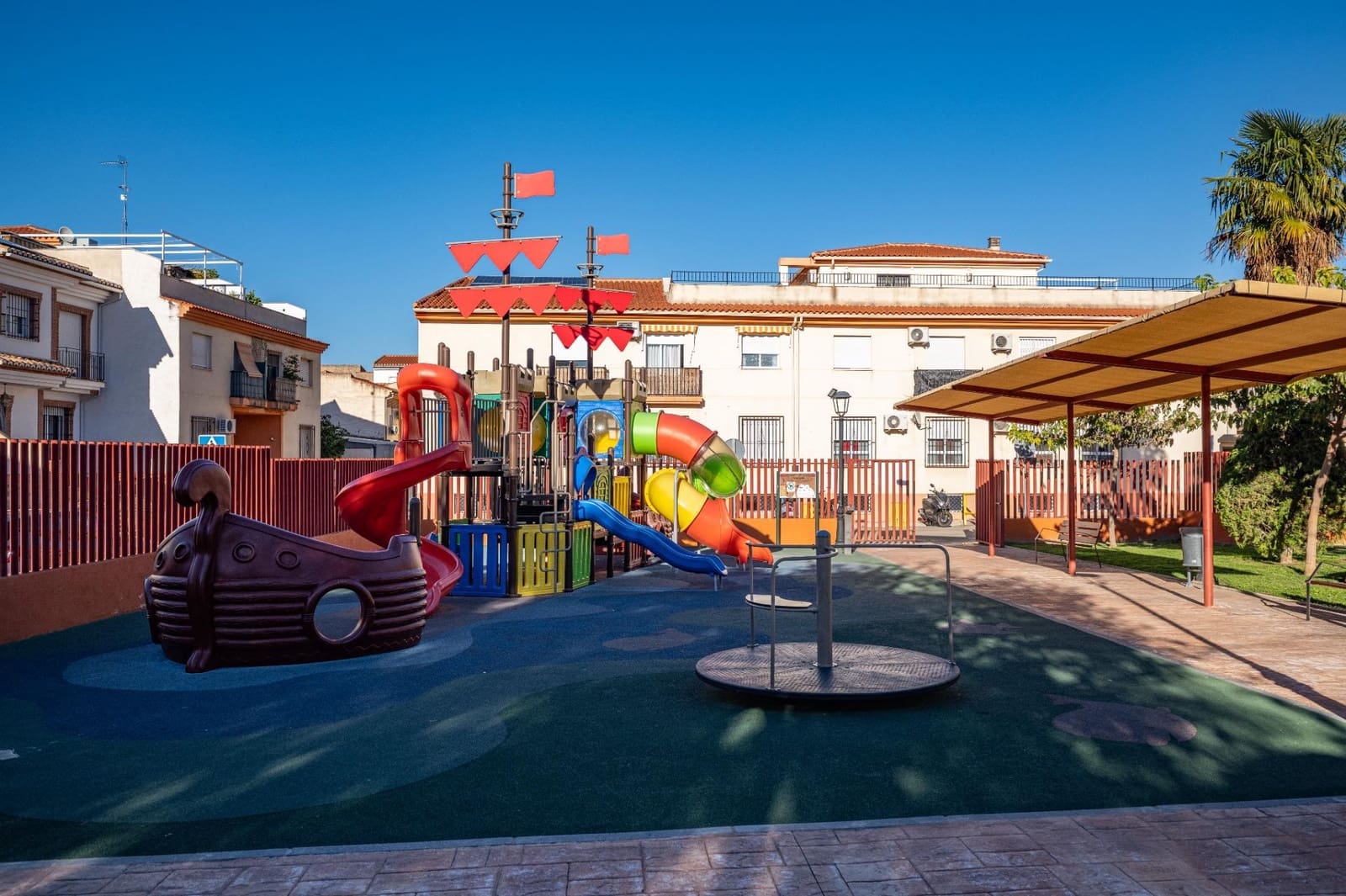 3 bedroom Penthouse for sale in Armilla with garage - € 290,000 (Ref: 9806569)