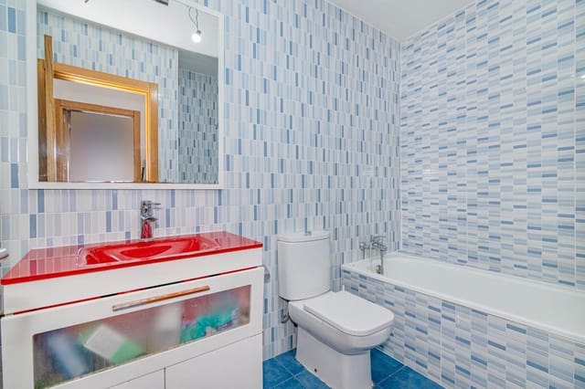 3 makuuhuone Asunto myytävänä paikassa Peligros - 178 000 € (Ref: 9808082)