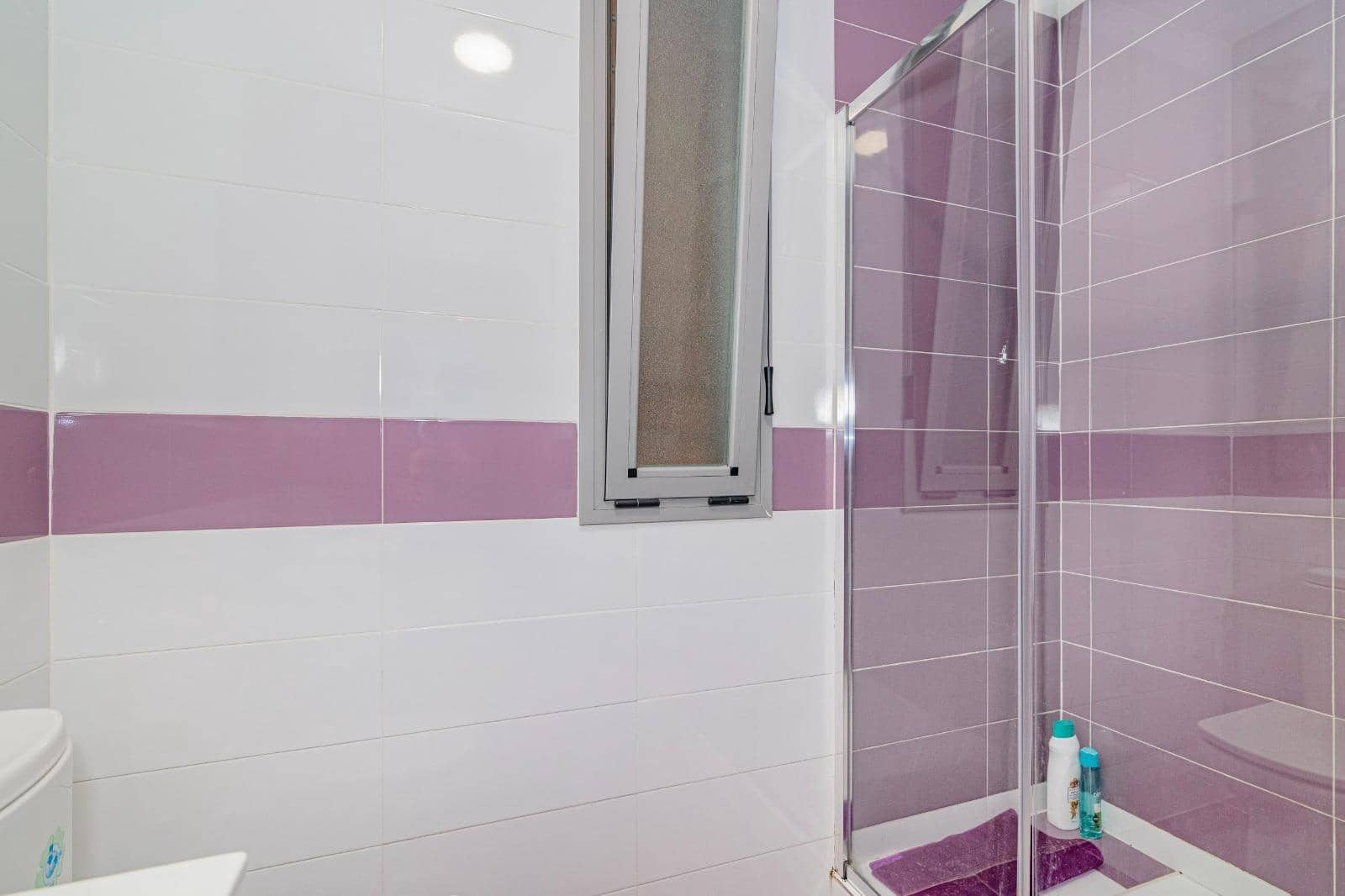 3 makuuhuone Asunto myytävänä paikassa Peligros - 178 000 € (Ref: 9808082)