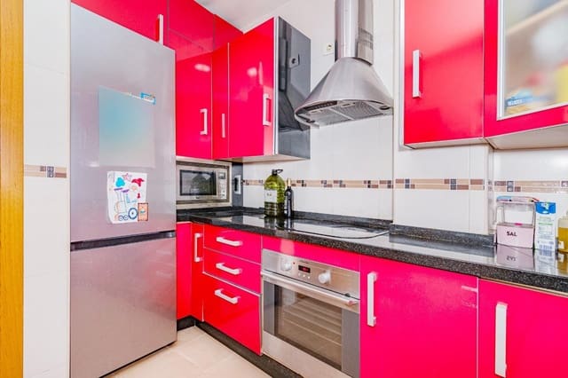 3 makuuhuone Asunto myytävänä paikassa Peligros - 178 000 € (Ref: 9808082)