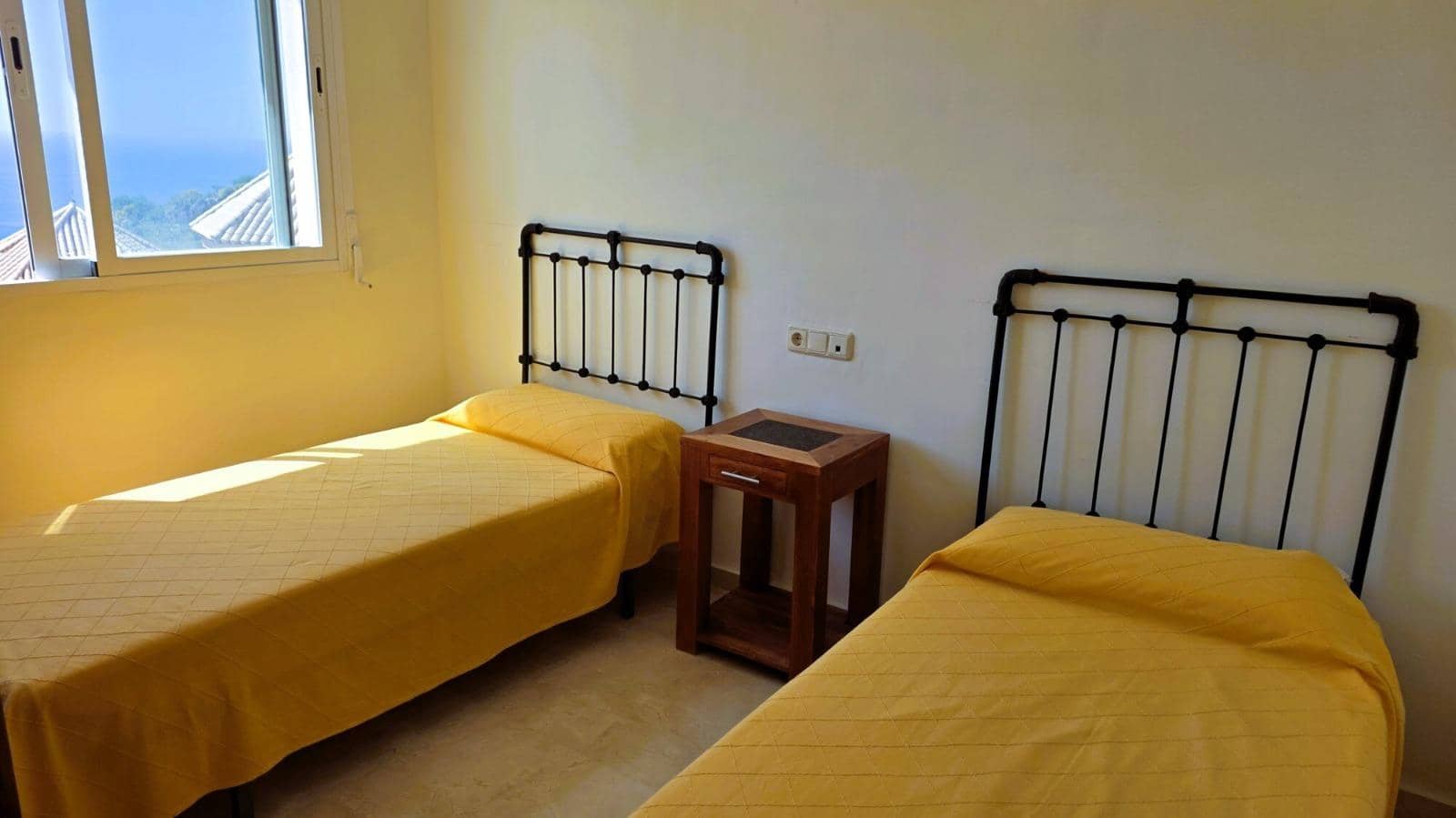 2 sypialnia Dom szeregowy na sprzedaż w Salobrena z basenem garażem - 270 000 € (Ref: 9815944)