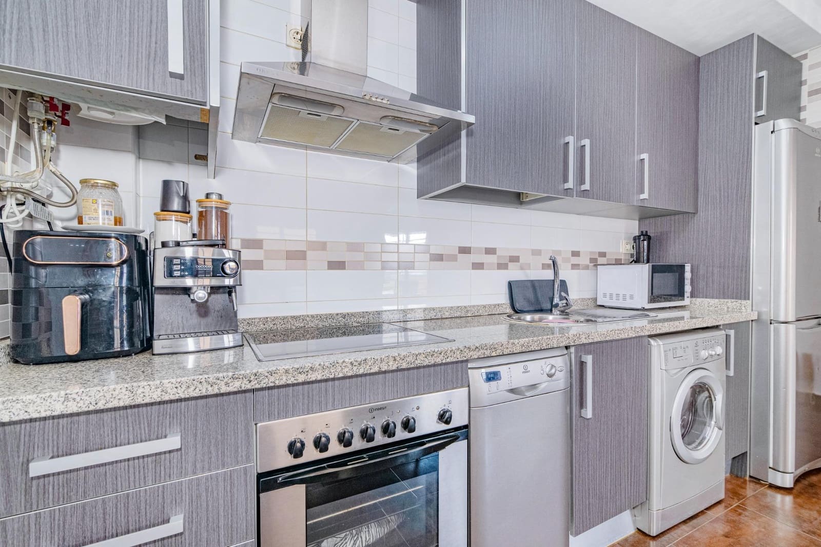 1 bedroom Flat for sale in Albolote with pool garage - € 145,000 (Ref: 9829294)