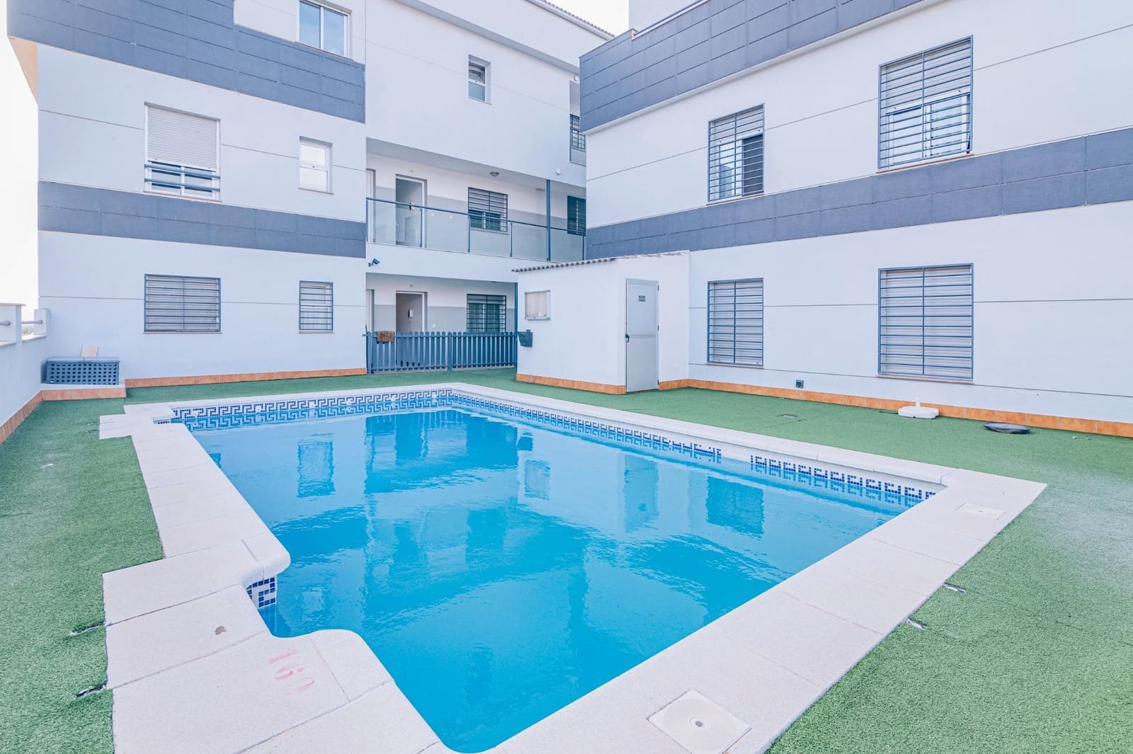 1 bedroom Flat for sale in Albolote with pool garage - € 145,000 (Ref: 9829294)