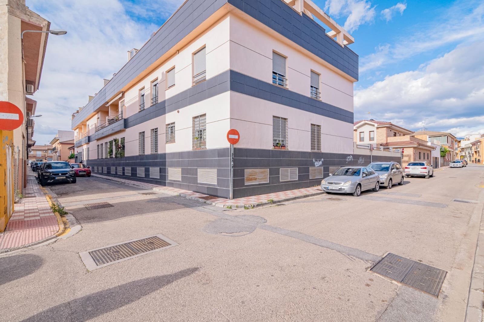1 bedroom Flat for sale in Albolote with pool garage - € 145,000 (Ref: 9829294)
