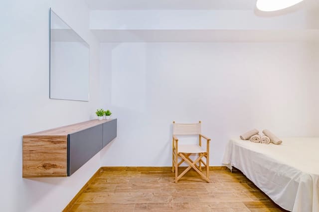 1 Zimmer Apartment zu verkaufen in Granada Stadt - 169.000 € (Ref: 9833779)