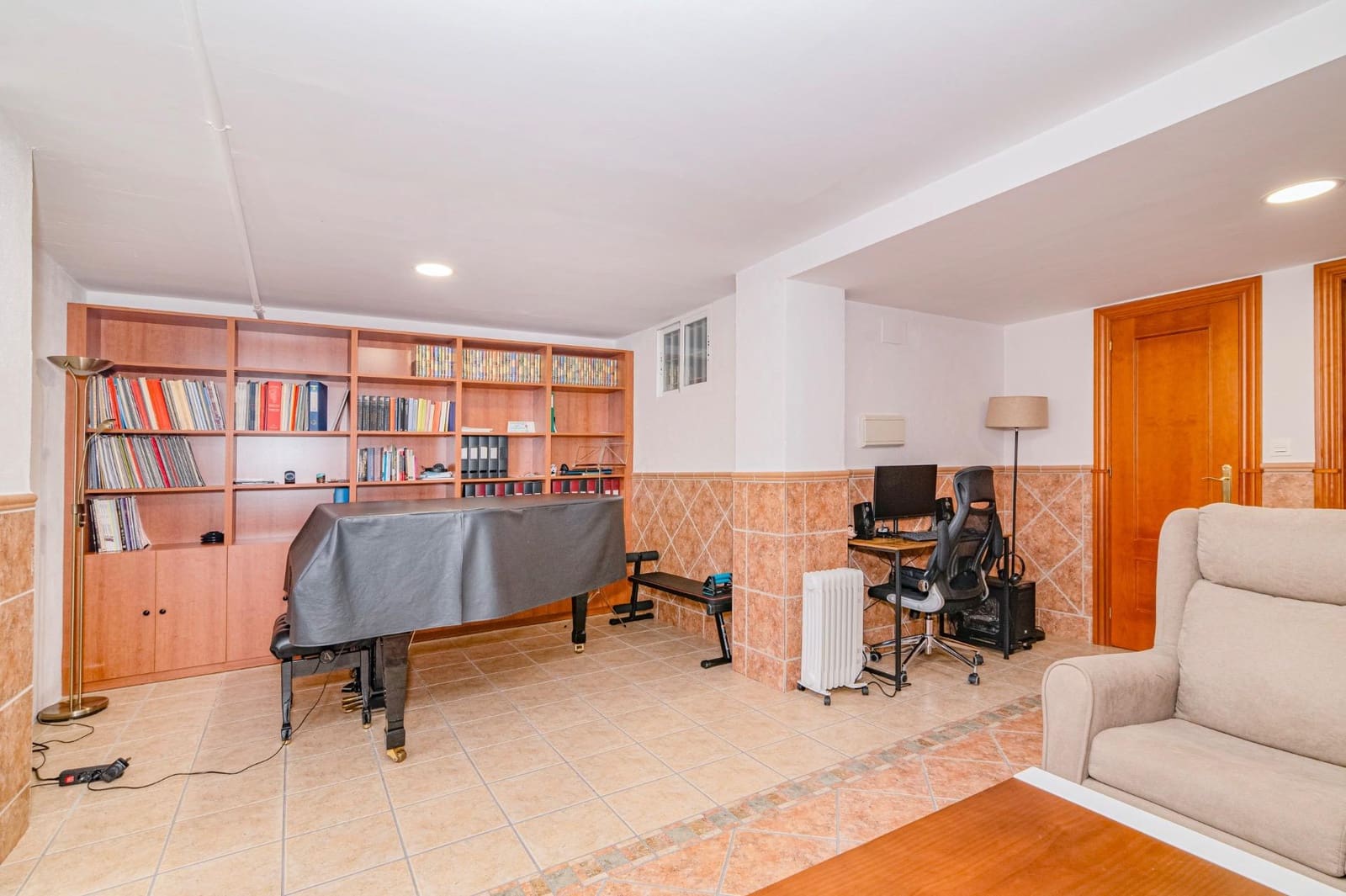 4 bedroom Terraced Villa for sale in Armilla with garage - € 340,000 (Ref: 9839393)